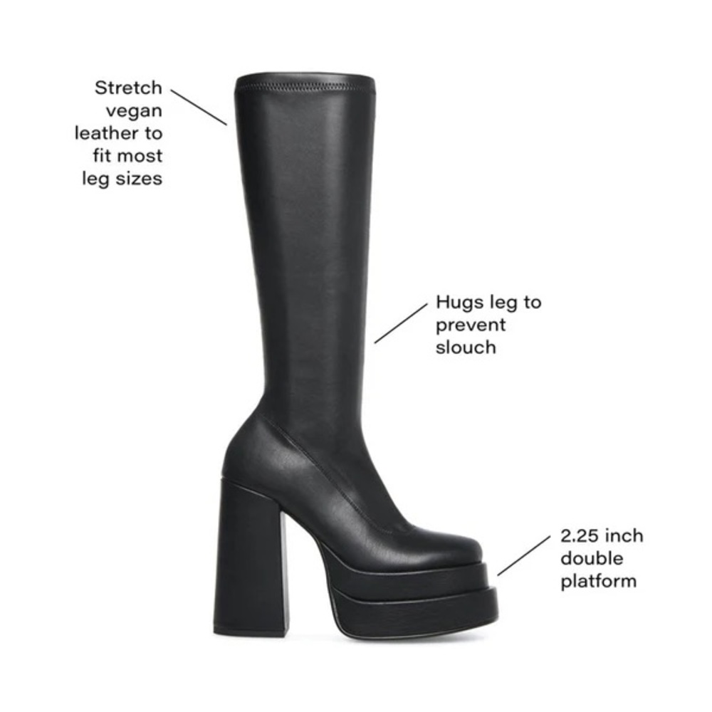 Cypress Steve Madden Platform Boots 🖤
